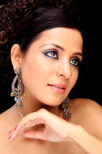 professional female model himachal-pradesh
