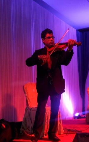 male solo musician himachal-pradesh